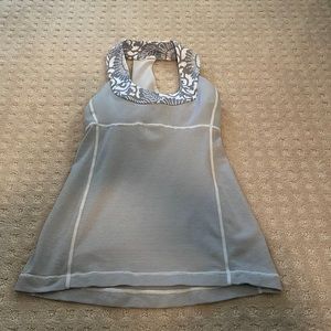 size 4 lululemon tank top